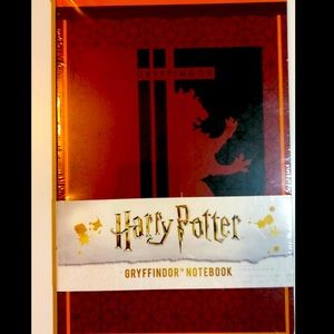 2018! Loot Crate Harry Potter Wizarding World Gryffindor Notebook NEW SEALED!